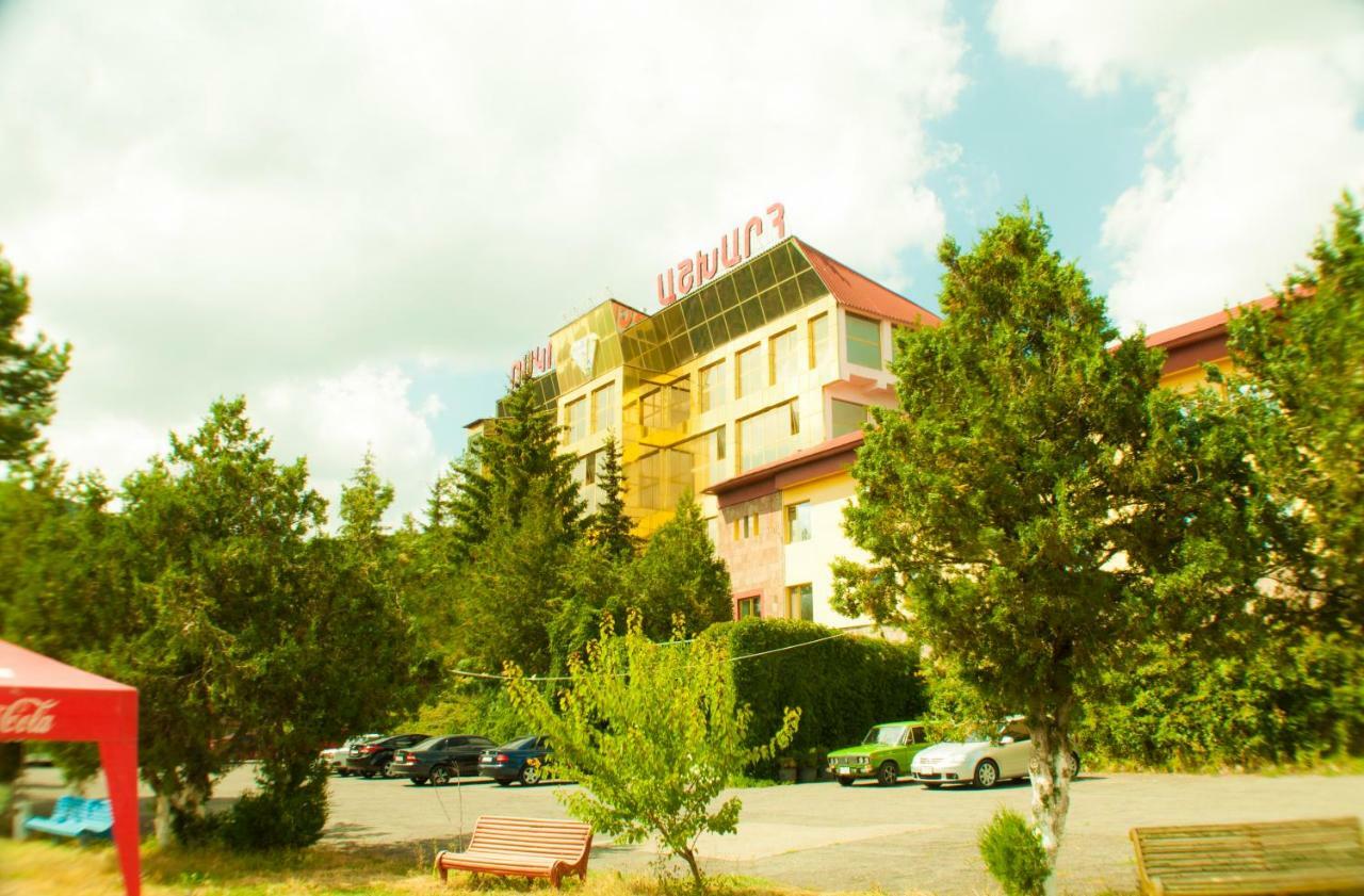 Vosku Ashxarh Hotel Tsaghkadzor Luaran gambar